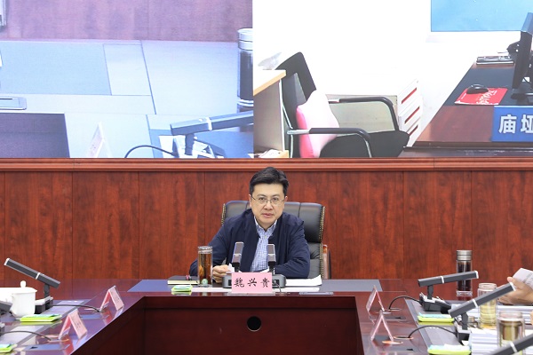 12.11(魏兴贵)区政府164次常务会(张再行).jpg
